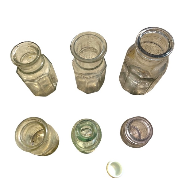 Antique Bottle Collection - Picture 2 of 3